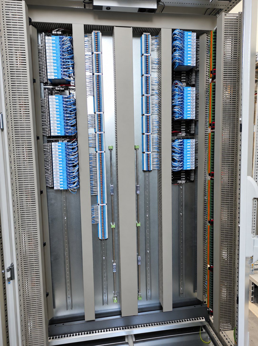 Maleic Gebze · Process Control — Signal wiring and terminal connections